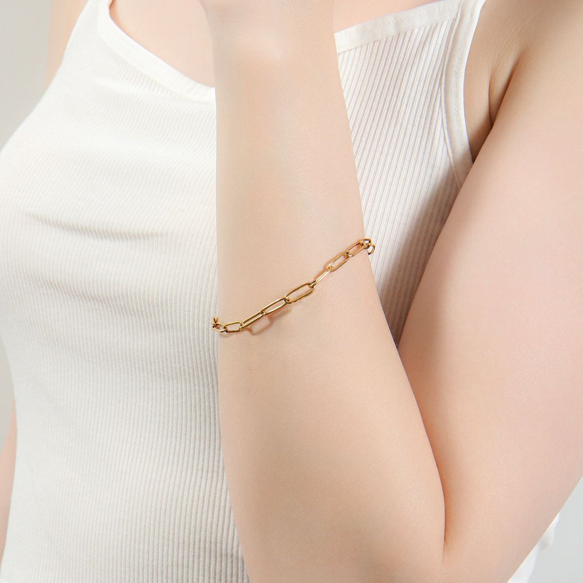 Simple Bracelet(Gold） | TwO hundRED