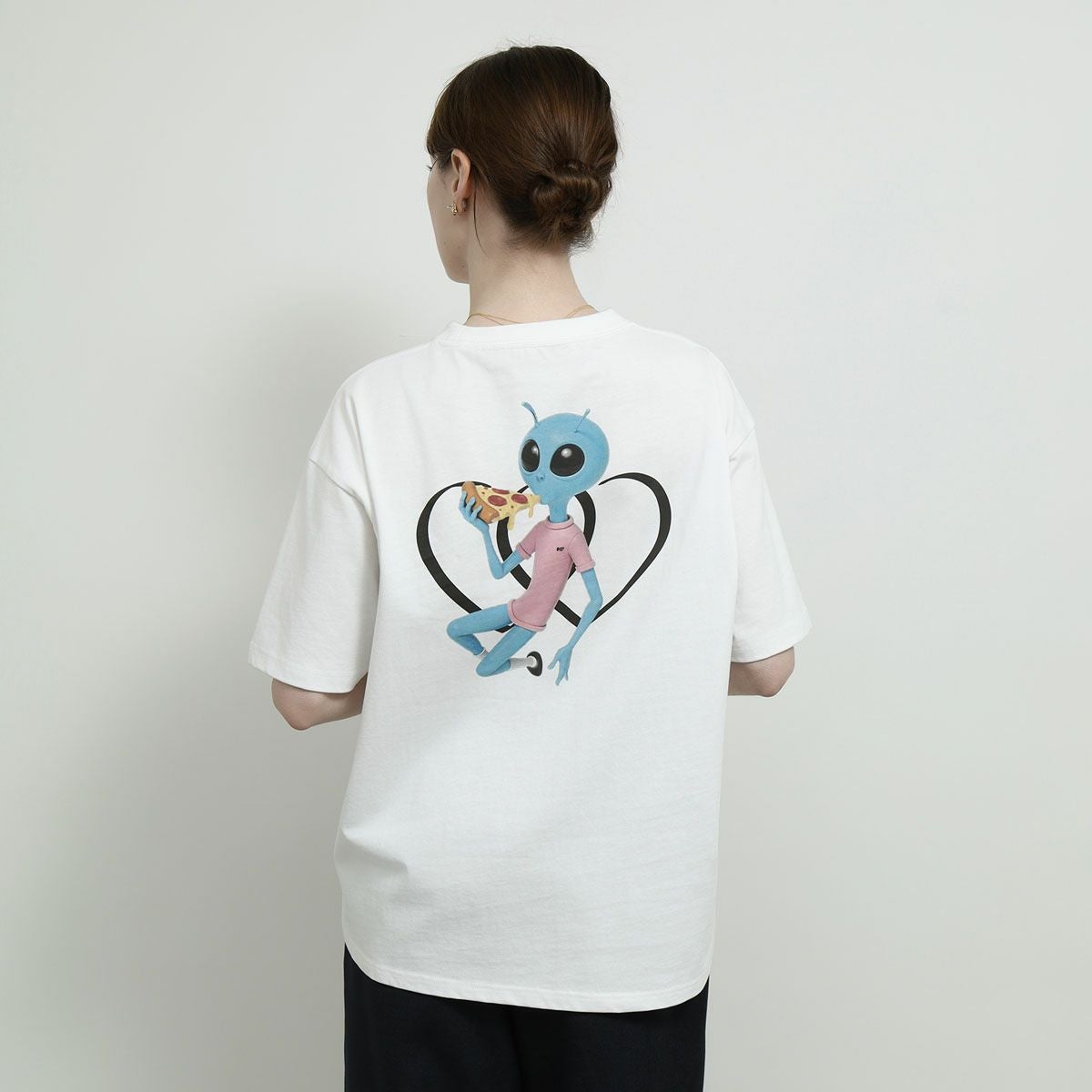 Pizzalien T-Shirt（Black） | TwO hundRED